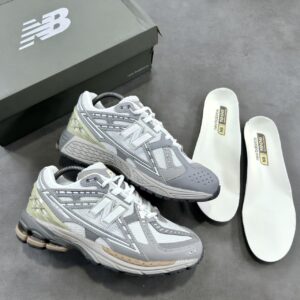 New Balance 1906/ Deep Grey